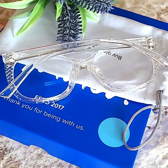 Eyeglasses Frame Measure in the Photo. New Original Package - Picture 8 of 13